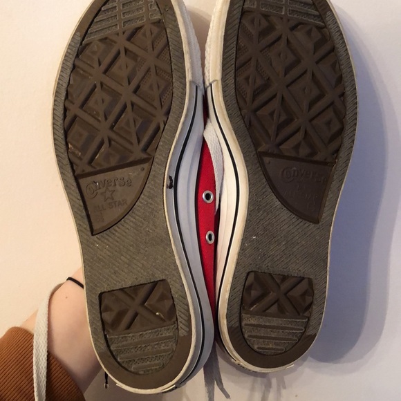 Red high top converse - Picture 7 of 13